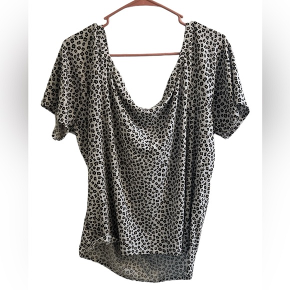 Leopard Print Women's Top - Picture 7 of 7
